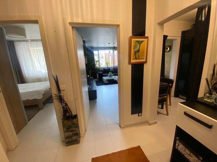 Lovely 1-Bedroom Apartament With Free Parking Sofia Exteriör bild