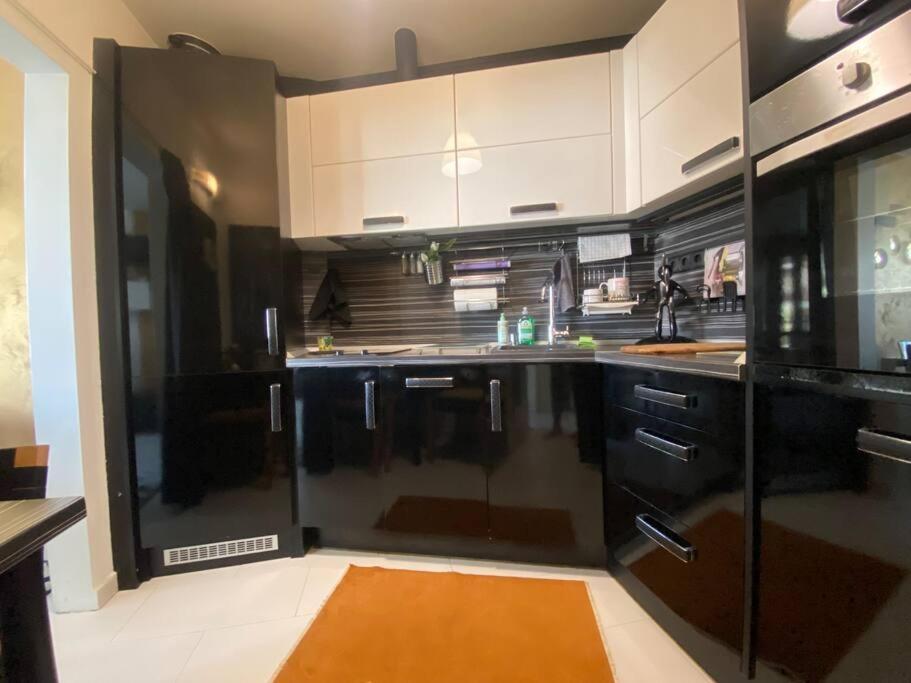 Lovely 1-Bedroom Apartament With Free Parking Sofia Exteriör bild